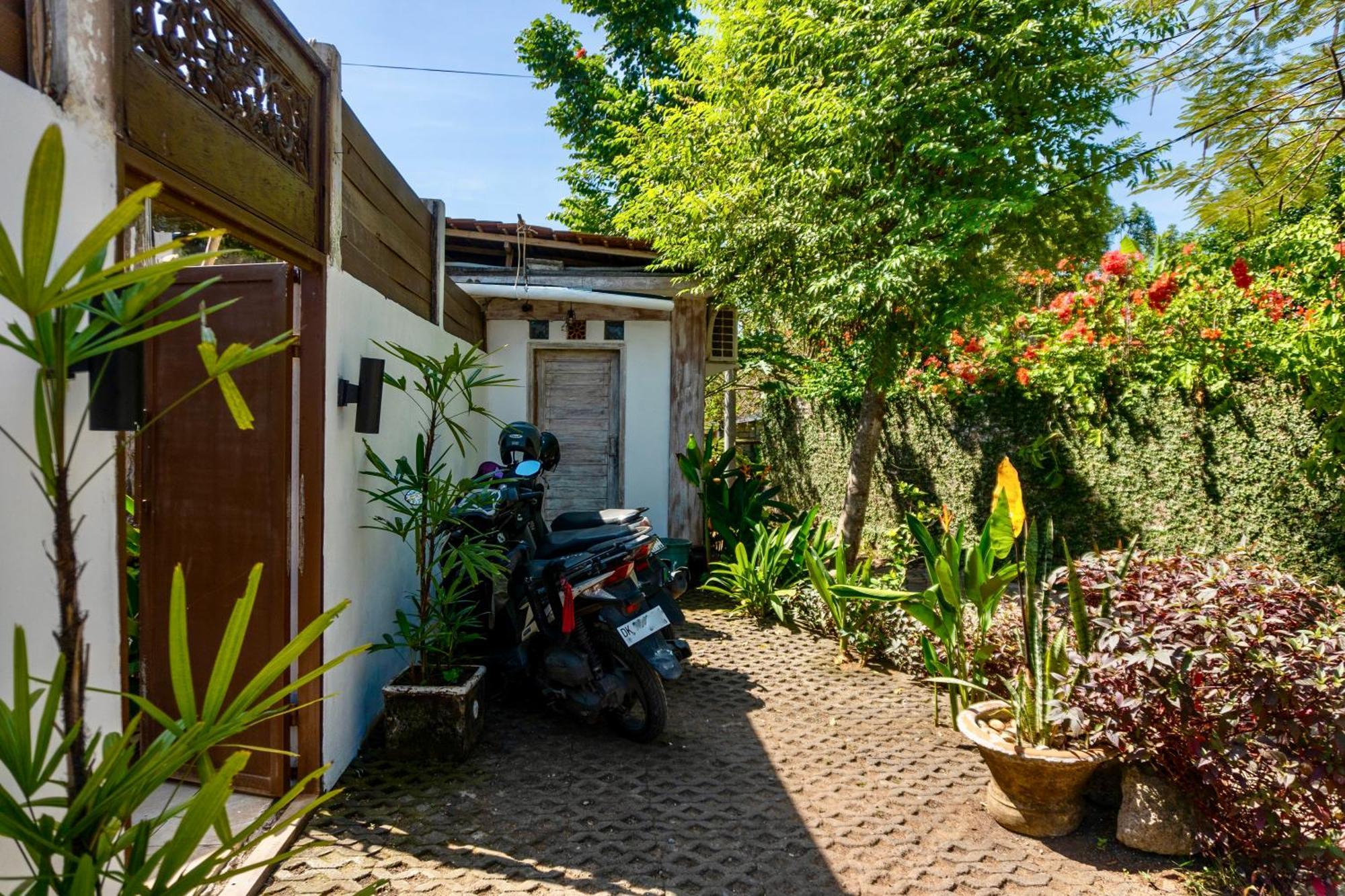 Damai Uluwatu Hotel ภายนอก รูปภาพ
